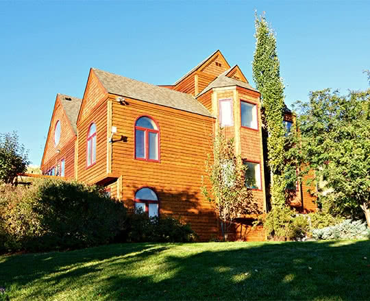 Luxury cedar home overlooking Helena, MT - stained and completely restored